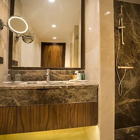 Ramada By Wyndham Florya 4*