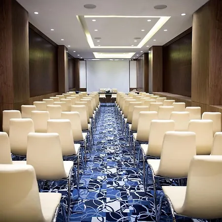 فندق Ramada By Wyndham Florya