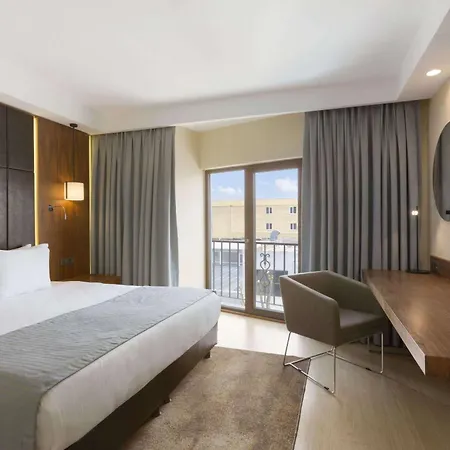 Hotel Ramada By Wyndham Florya 4*