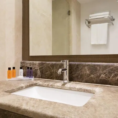 Hotel Ramada By Wyndham Florya Istanbul