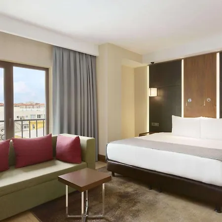 Ramada By Wyndham Florya 4* İstanbul