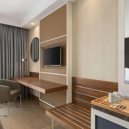 Ramada By Wyndham Florya 4* İstanbul