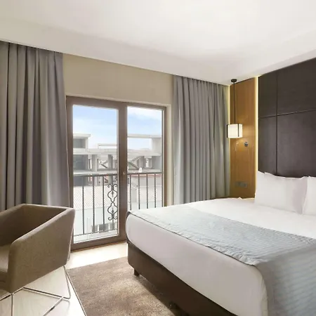 Otel Ramada By Wyndham Florya 4*